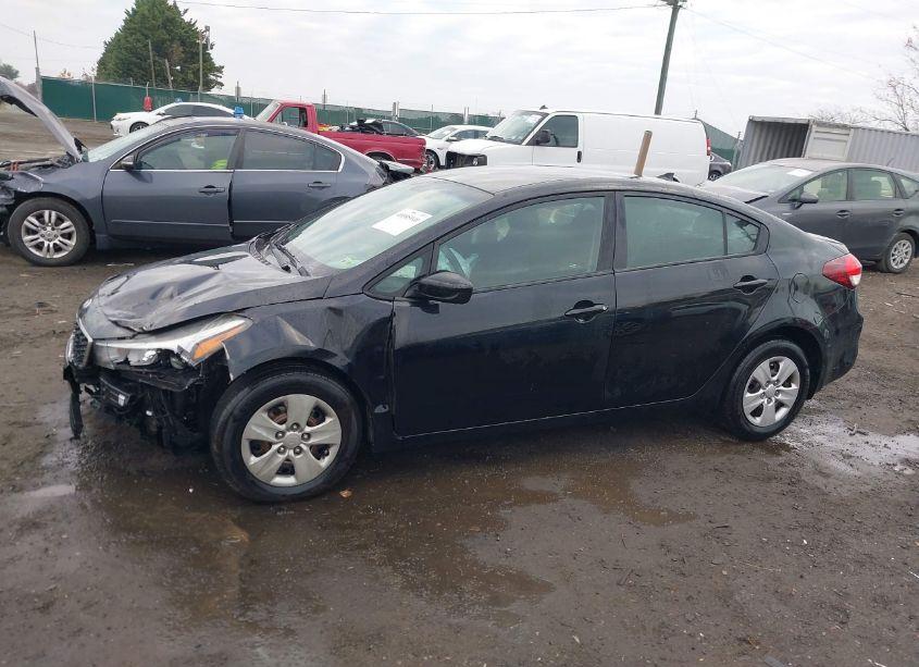 Photo 14 of 2017 Kia Forte LX (VIN 3KPFK4A77HE093884)