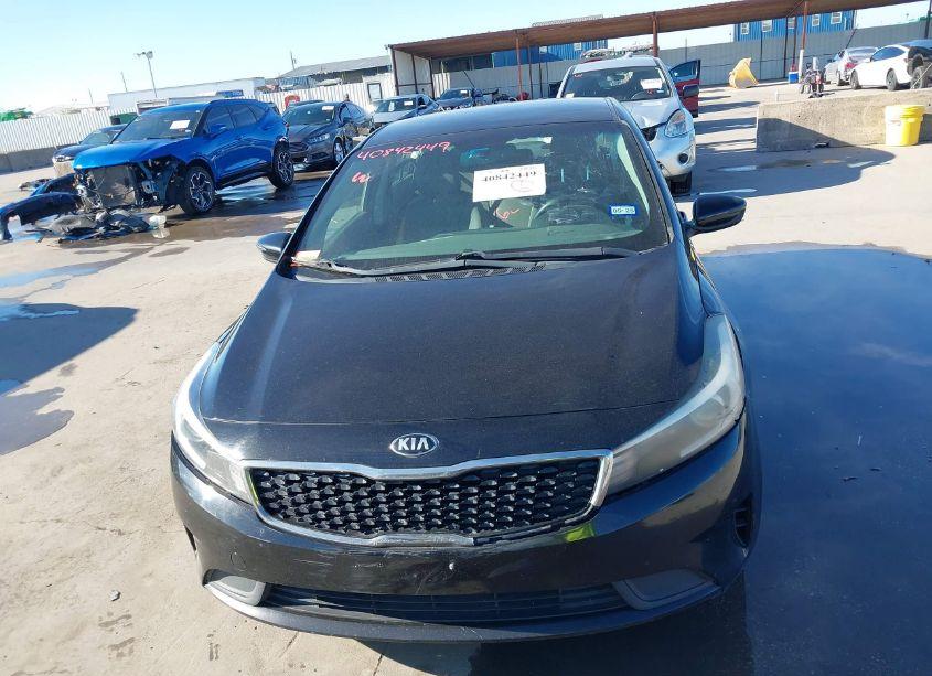 Photo 12 of 2017 Kia Forte LX (VIN 3KPFK4A77HE094632)