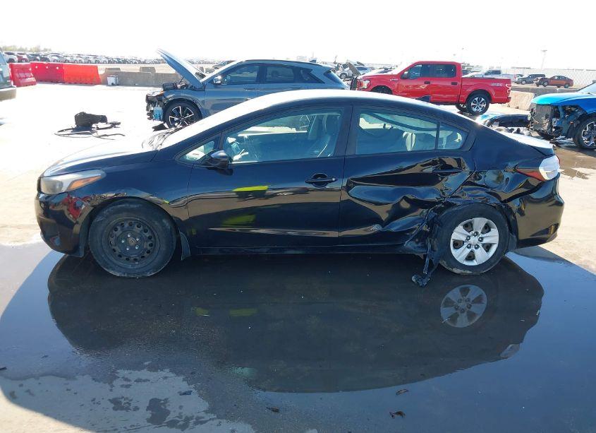 Photo 14 of 2017 Kia Forte LX (VIN 3KPFK4A77HE094632)