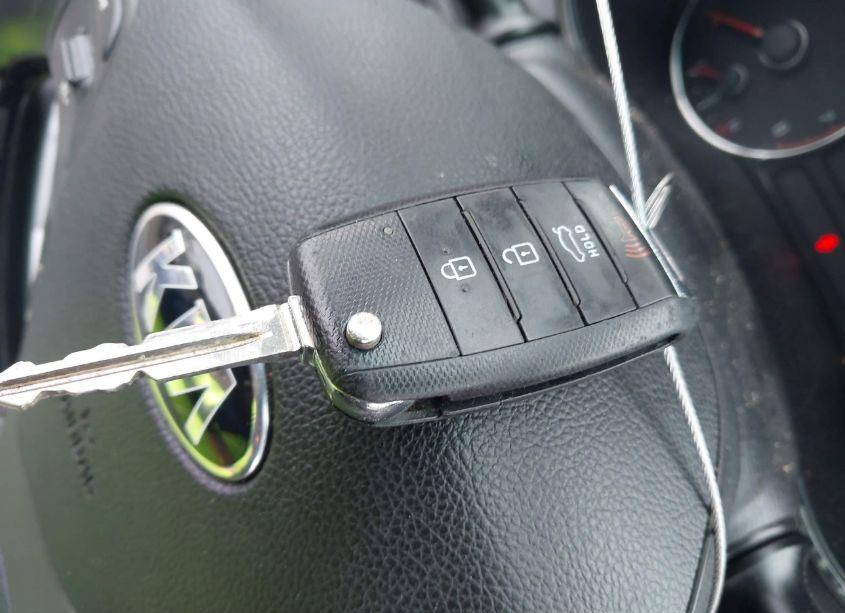 Photo 11 of 2017 Kia Forte LX (VIN 3KPFK4A77HE099605)