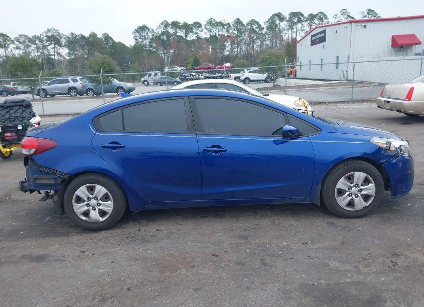 Photo 13 of 2017 Kia Forte LX (VIN 3KPFK4A77HE099605)