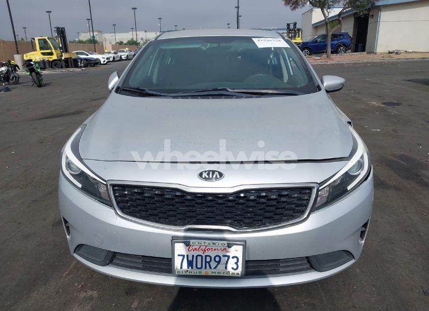 Photo 12 of 2017 Kia Forte LX (VIN 3KPFK4A77HE106312)