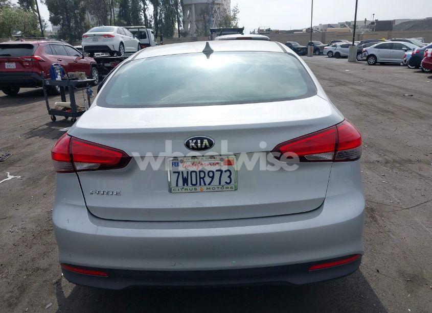 Photo 16 of 2017 Kia Forte LX (VIN 3KPFK4A77HE106312)