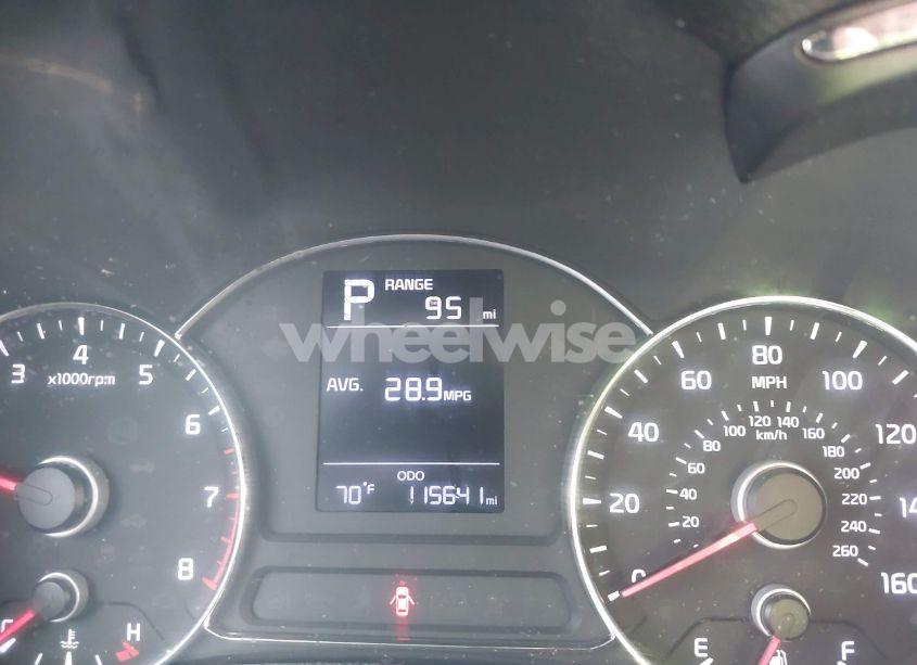 Photo 7 of 2017 Kia Forte LX (VIN 3KPFK4A77HE106312)