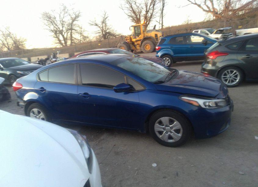 Photo 13 of 2017 Kia Forte LX (VIN 3KPFK4A77HE107203)