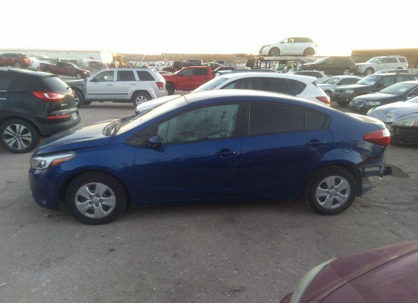 Photo 14 of 2017 Kia Forte LX (VIN 3KPFK4A77HE107203)