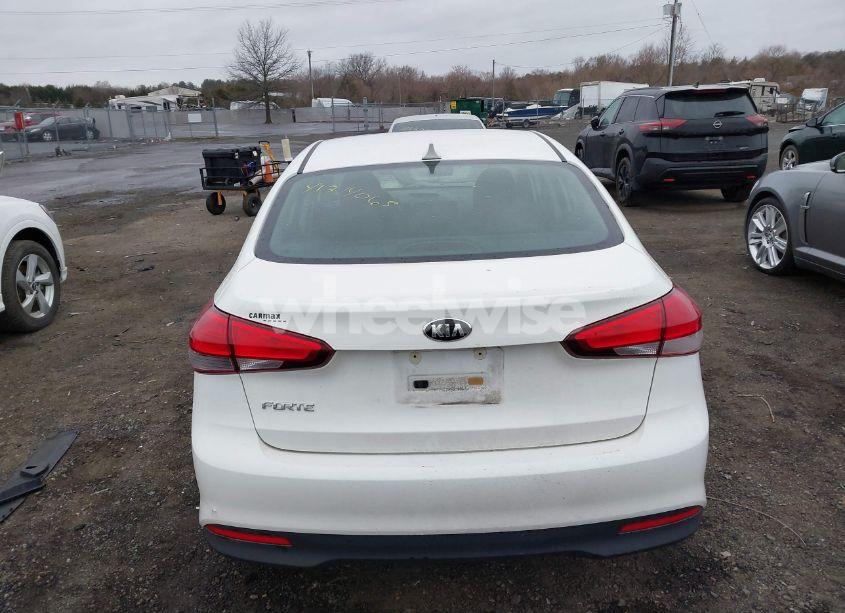 Photo 16 of 2017 Kia Forte LX (VIN 3KPFK4A77HE111123)