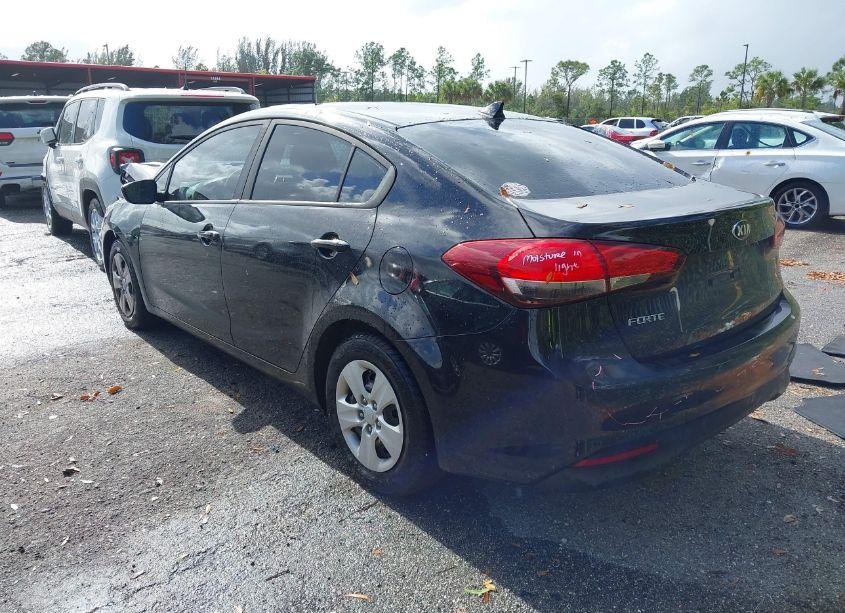 Photo 3 of 2017 Kia Forte LX (VIN 3KPFK4A77HE114992)