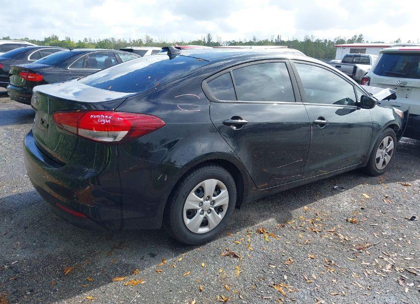 Photo 4 of 2017 Kia Forte LX (VIN 3KPFK4A77HE114992)