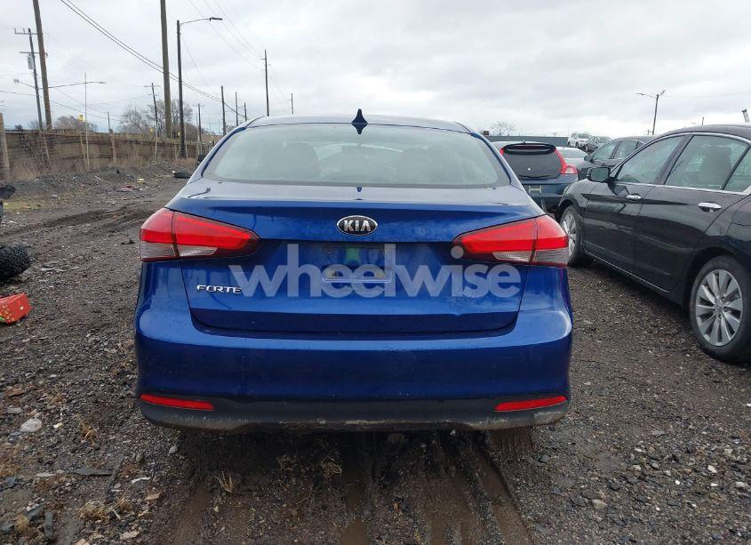Photo 16 of 2017 Kia Forte LX (VIN 3KPFK4A77HE135616)