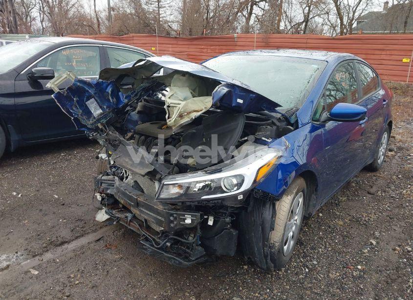 Photo 6 of 2017 Kia Forte LX (VIN 3KPFK4A77HE135616)