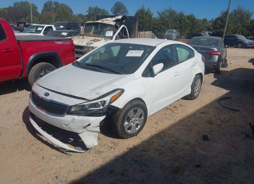 Photo 2 of 2017 Kia Forte LX (VIN 3KPFK4A77HE158281)