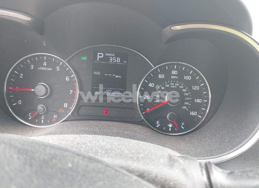 Photo 7 of 2018 Kia Forte LX (VIN 3KPFK4A77JE227802)
