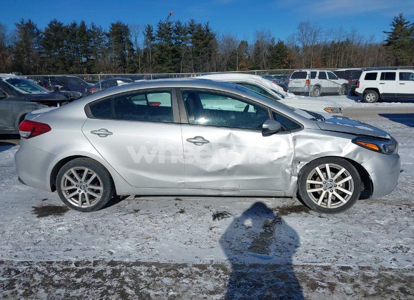 Photo 13 of 2018 Kia Forte LX (VIN 3KPFK4A77JE236371)