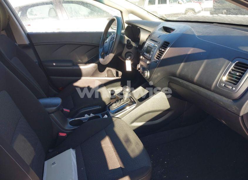 Photo 5 of 2018 Kia Forte LX (VIN 3KPFK4A77JE236371)