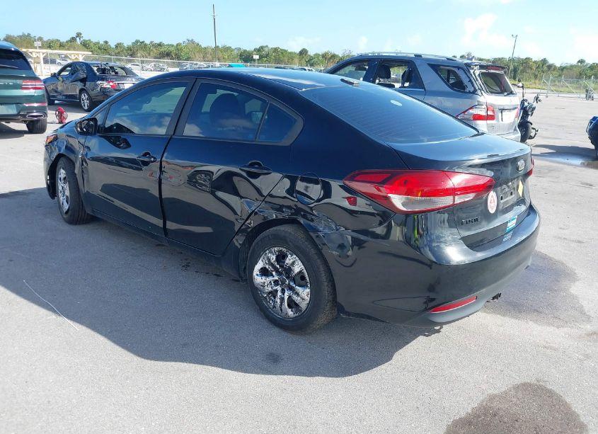 Photo 3 of 2018 Kia Forte LX (VIN 3KPFK4A77JE254630)