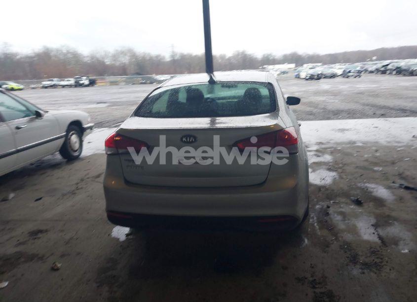 Photo 16 of 2017 Kia Forte LX (VIN 3KPFK4A78HE017364)