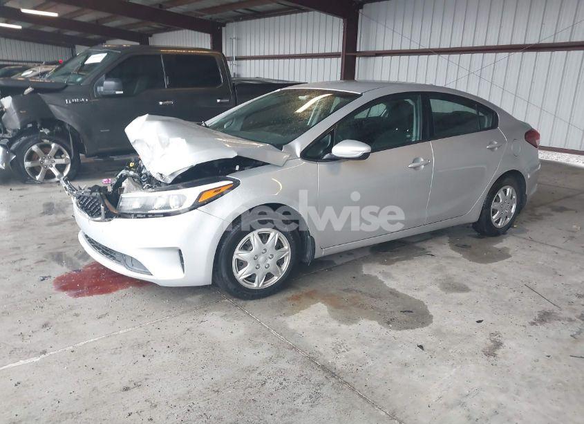 Photo 2 of 2017 Kia Forte LX (VIN 3KPFK4A78HE017364)