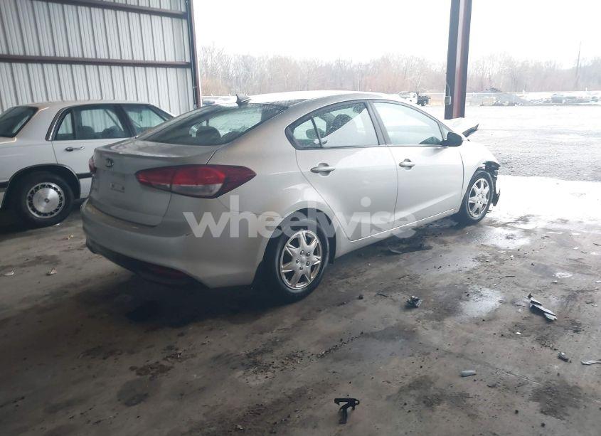 Photo 4 of 2017 Kia Forte LX (VIN 3KPFK4A78HE017364)