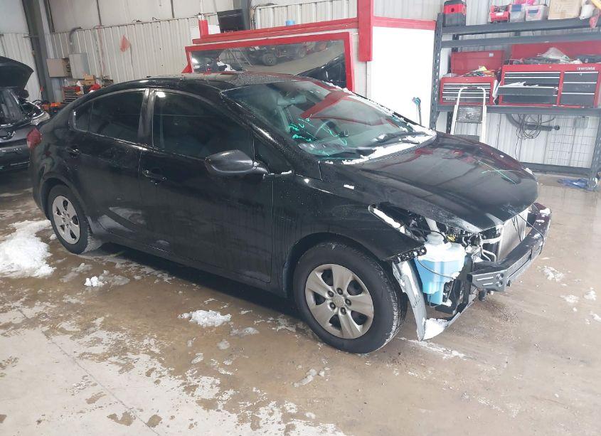 2017 Kia Forte LX (VIN 3KPFK4A78HE057413) main photo