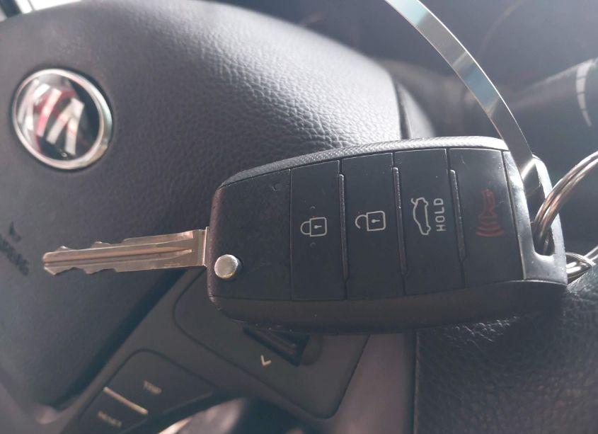 Photo 11 of 2017 Kia Forte LX (VIN 3KPFK4A78HE057413)