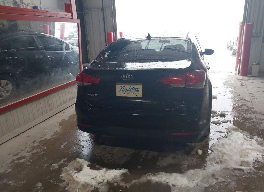 Photo 16 of 2017 Kia Forte LX (VIN 3KPFK4A78HE057413)