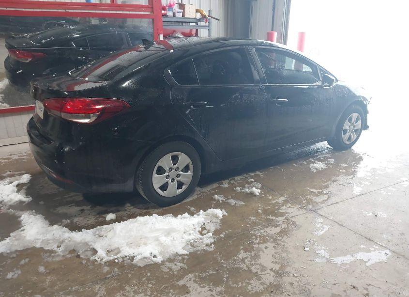 Photo 4 of 2017 Kia Forte LX (VIN 3KPFK4A78HE057413)