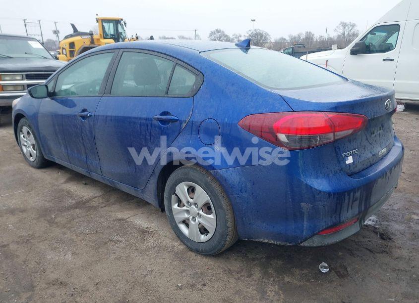 Photo 3 of 2017 Kia Forte LX (VIN 3KPFK4A78HE065446)