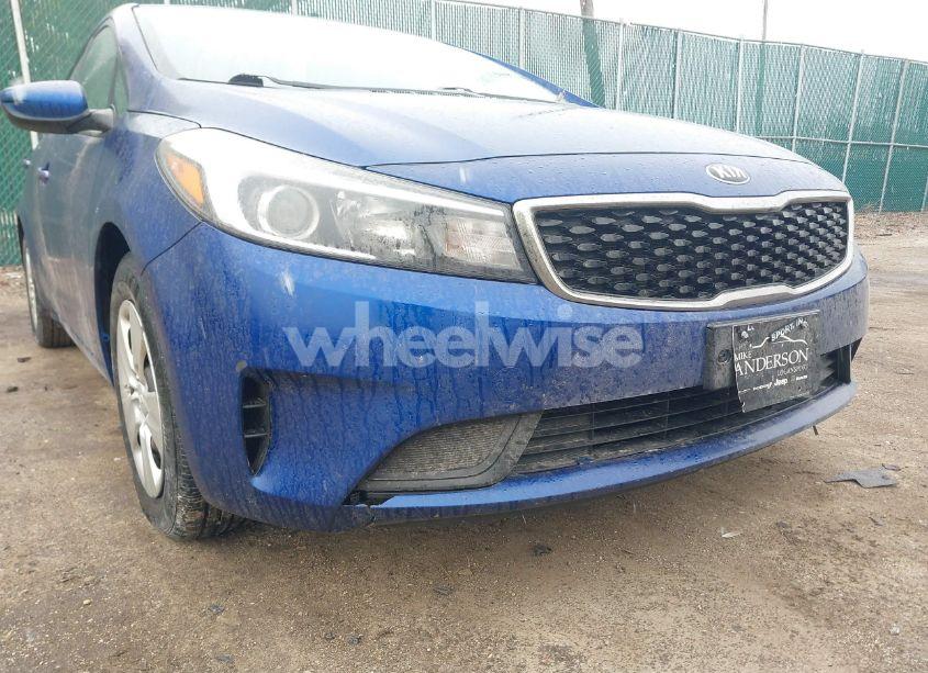 Photo 6 of 2017 Kia Forte LX (VIN 3KPFK4A78HE065446)