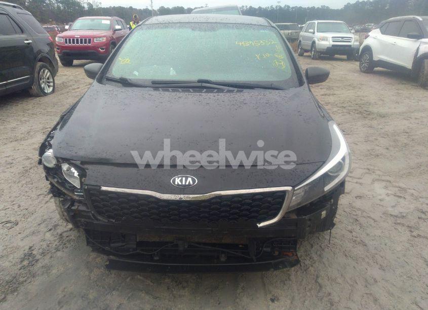 Photo 12 of 2017 Kia Forte LX (VIN 3KPFK4A78HE070615)