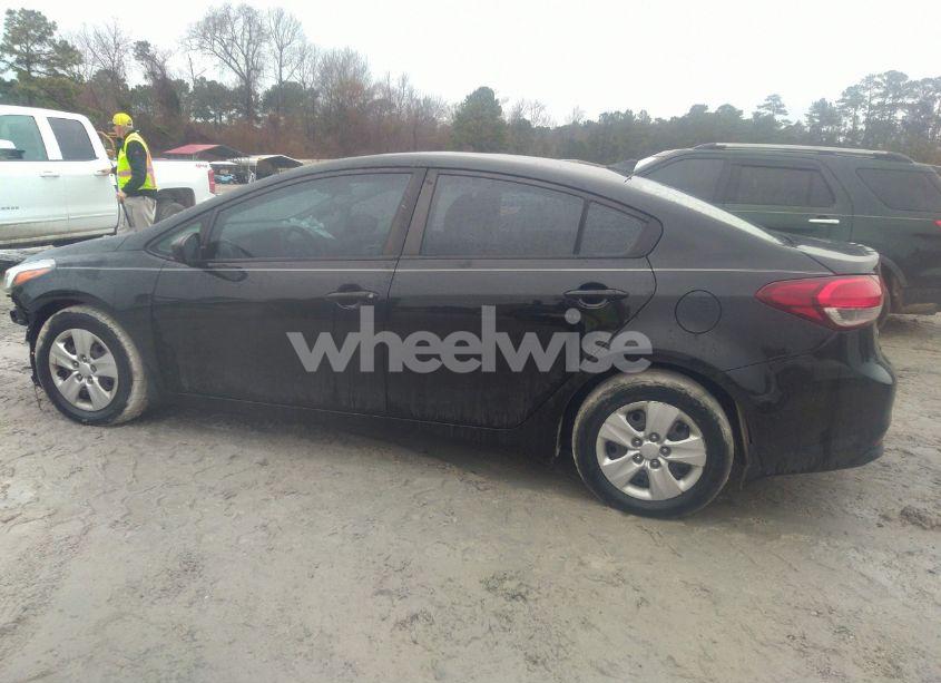Photo 14 of 2017 Kia Forte LX (VIN 3KPFK4A78HE070615)