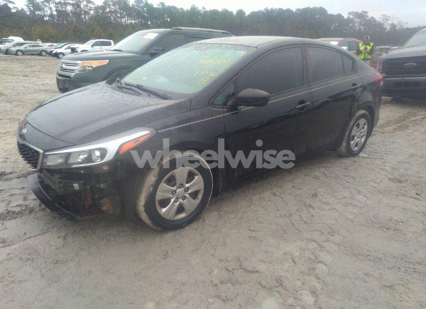 Photo 2 of 2017 Kia Forte LX (VIN 3KPFK4A78HE070615)