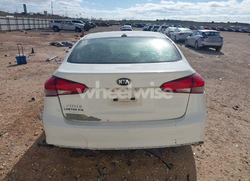 Photo 16 of 2017 Kia Forte LX (VIN 3KPFK4A78HE077922)