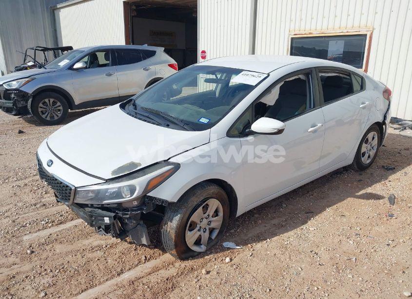 Photo 2 of 2017 Kia Forte LX (VIN 3KPFK4A78HE077922)