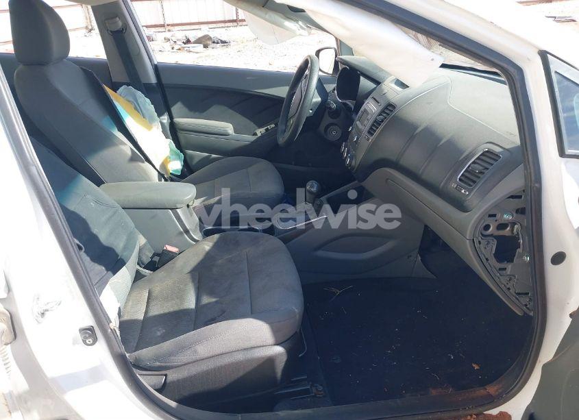 Photo 5 of 2017 Kia Forte LX (VIN 3KPFK4A78HE077922)