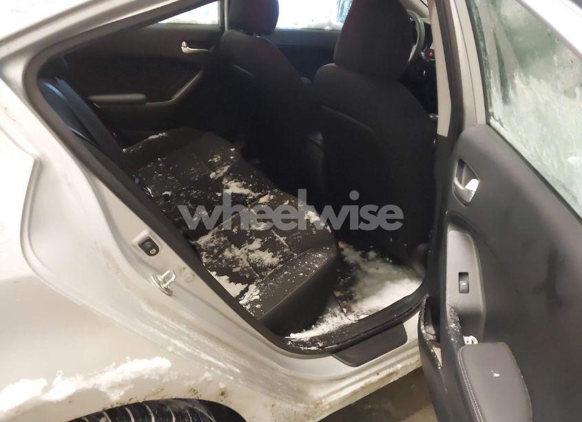 Photo 8 of 2017 Kia Forte LX (VIN 3KPFK4A78HE101961)