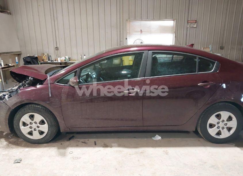 Photo 14 of 2017 Kia Forte LX (VIN 3KPFK4A78HE129551)