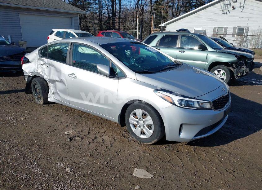 2017 Kia Forte LX (VIN 3KPFK4A78HE133583) main photo