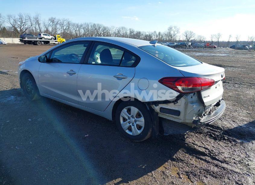 Photo 3 of 2017 Kia Forte LX (VIN 3KPFK4A78HE133583)