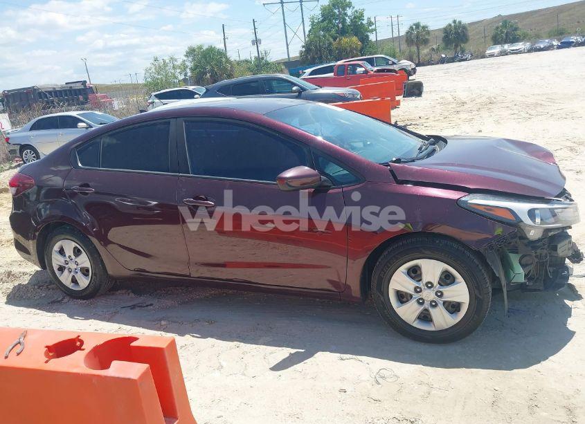 Photo 14 of 2017 Kia Forte LX (VIN 3KPFK4A78HE135379)