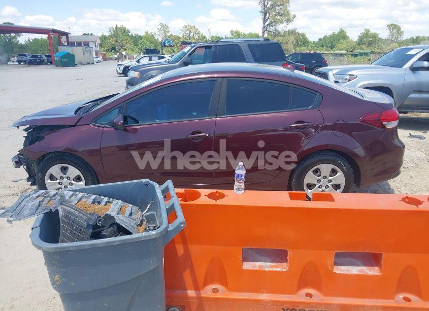 Photo 15 of 2017 Kia Forte LX (VIN 3KPFK4A78HE135379)