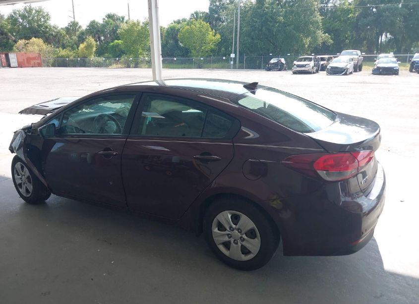 Photo 15 of 2017 Kia Forte LX (VIN 3KPFK4A78HE137553)