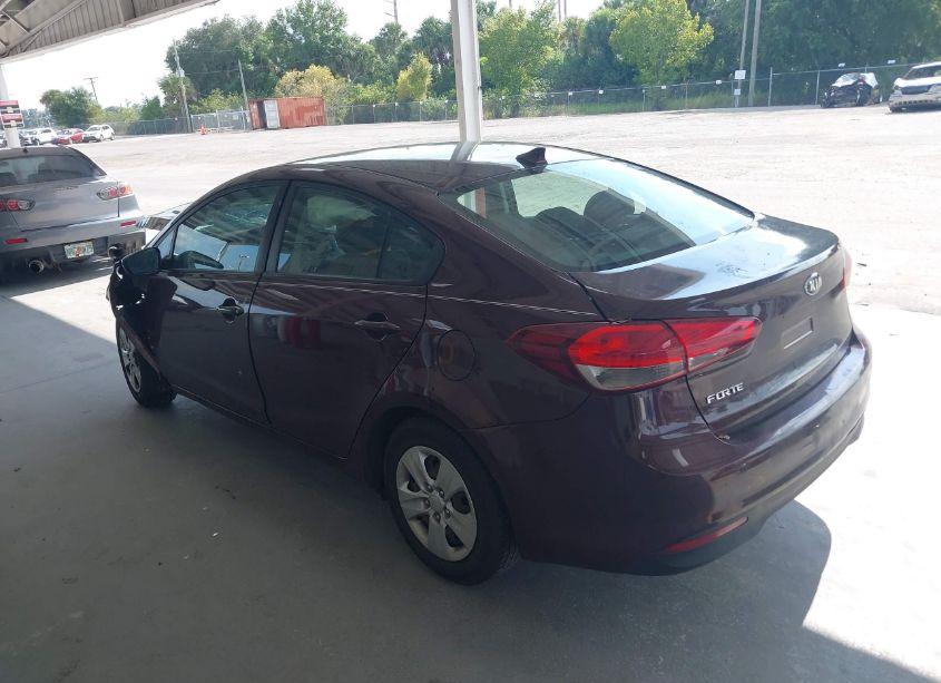 Photo 3 of 2017 Kia Forte LX (VIN 3KPFK4A78HE137553)