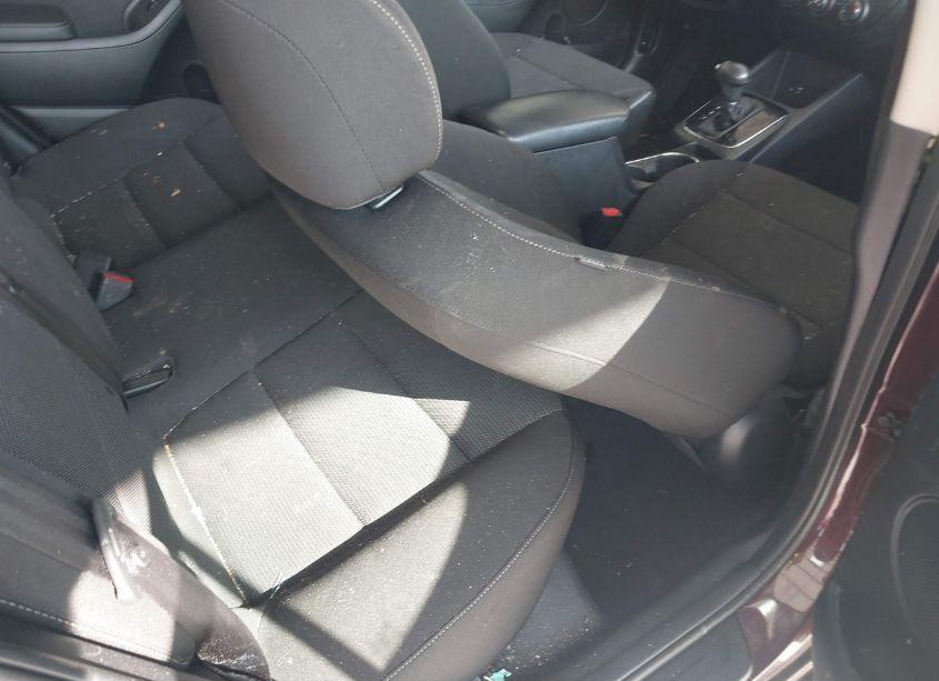 Photo 8 of 2017 Kia Forte LX (VIN 3KPFK4A78HE137553)