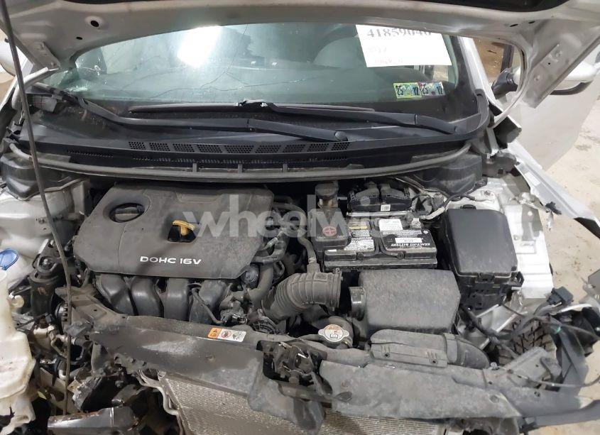 Photo 10 of 2017 Kia Forte LX (VIN 3KPFK4A78HE141215)