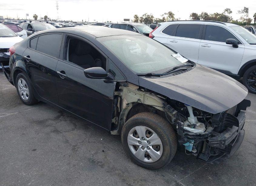 2017 Kia Forte LX (VIN 3KPFK4A78HE151775) main photo