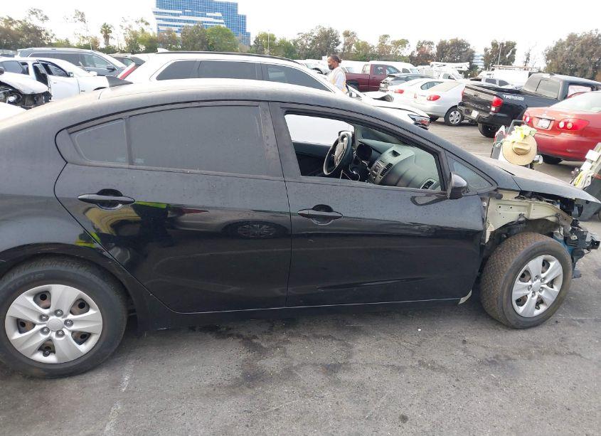 Photo 14 of 2017 Kia Forte LX (VIN 3KPFK4A78HE151775)