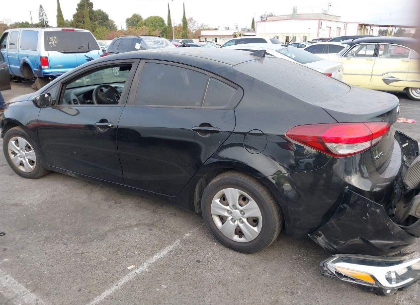 Photo 3 of 2017 Kia Forte LX (VIN 3KPFK4A78HE151775)