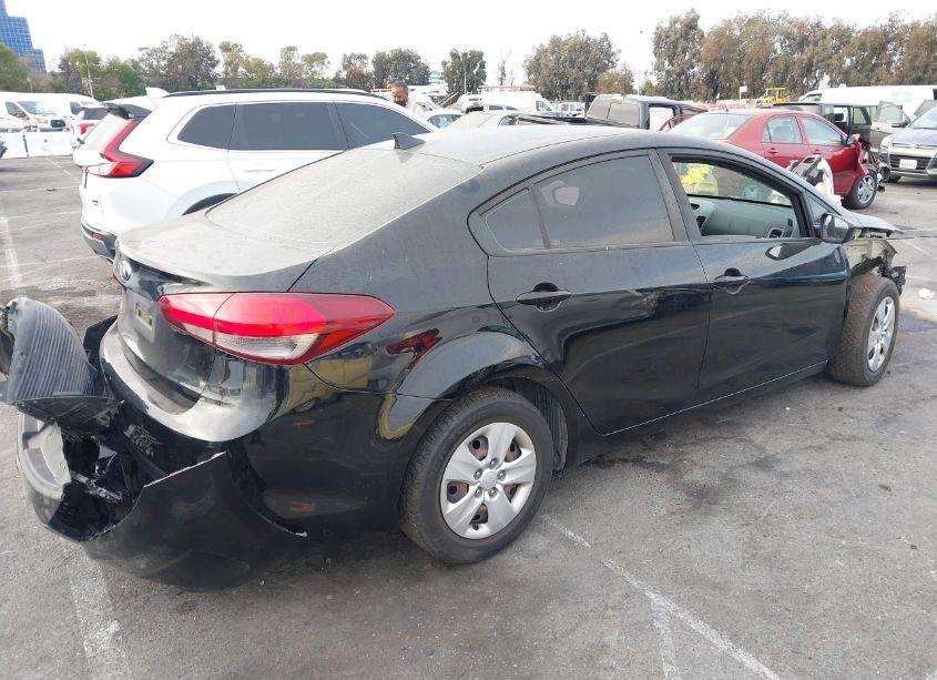 Photo 4 of 2017 Kia Forte LX (VIN 3KPFK4A78HE151775)