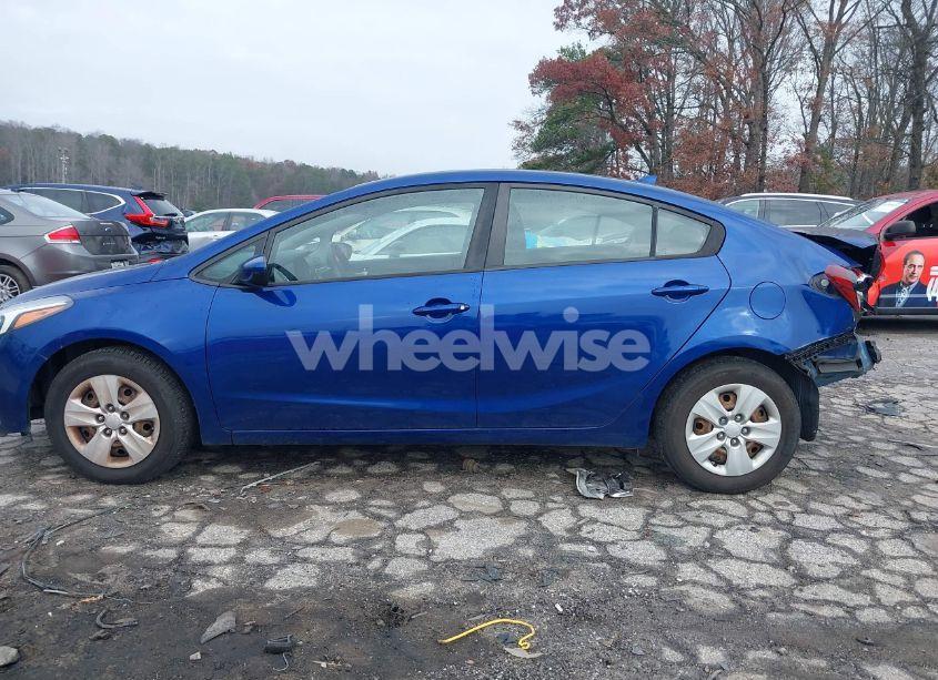 Photo 14 of 2018 Kia Forte LX (VIN 3KPFK4A78JE167822)